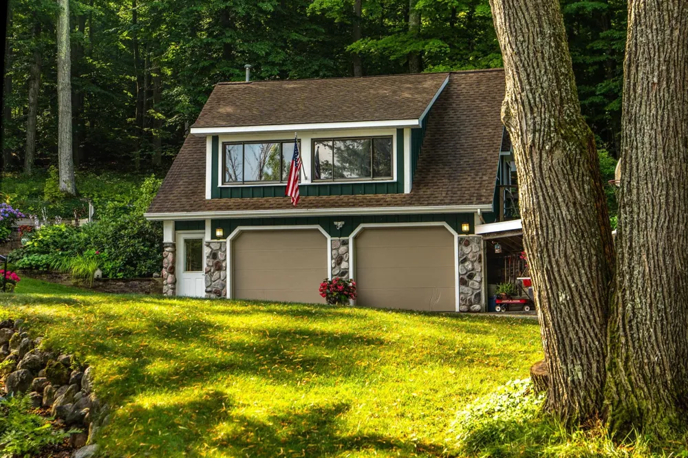 6020 E Hackett Drive Solon Township, MI 49621