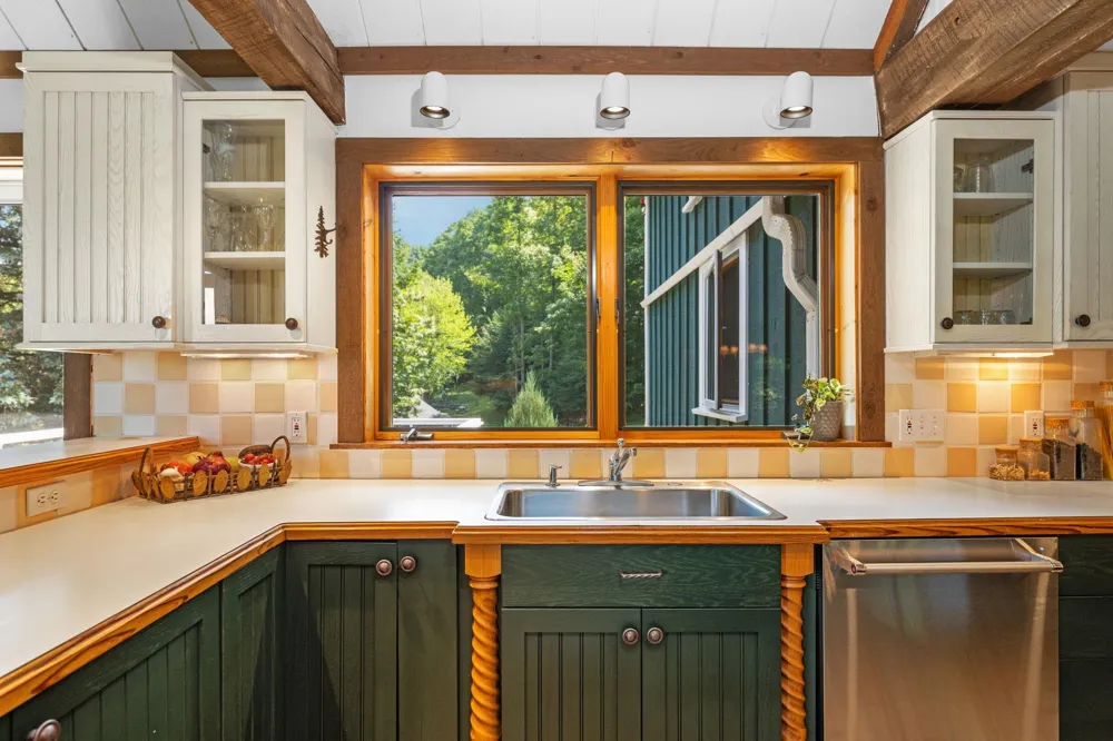 6020 E Hackett Drive Solon Township, MI 49621