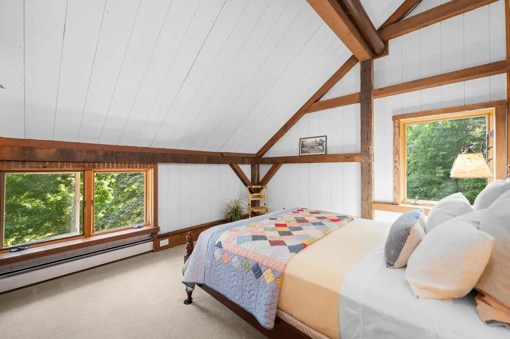 6020 E Hackett Drive Solon Township, MI 49621