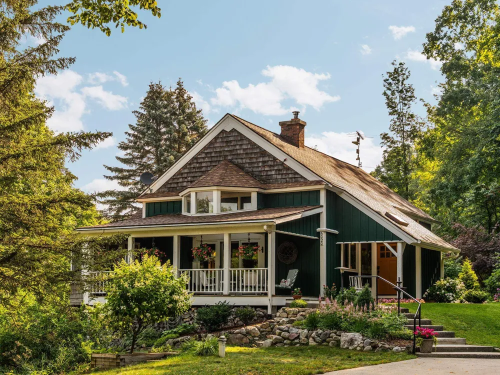 6020 E Hackett Drive Solon Township, MI 49621