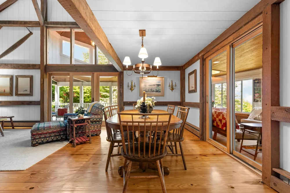 6020 E Hackett Drive Solon Township, MI 49621