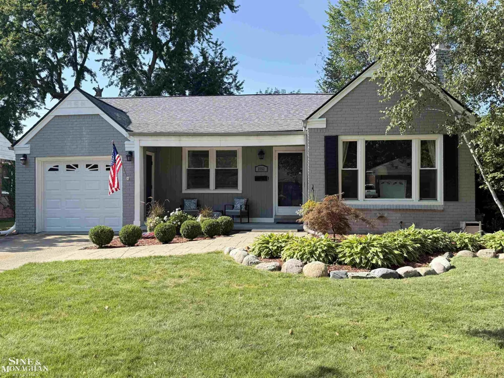 21152 Lancaster Road Harper Woods City, MI 48225