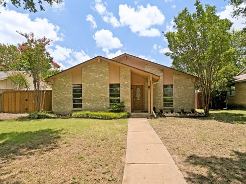 912 Whitehall Drive