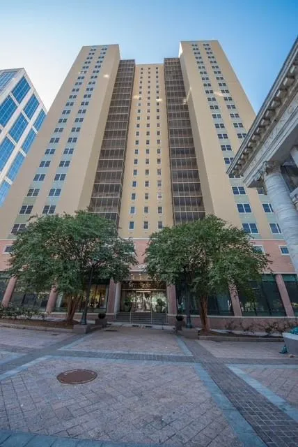 300 Peachtree Street NE #11C