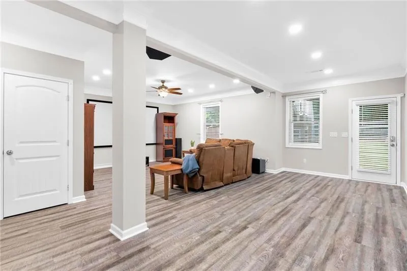 526 Rokeby Drive Woodstock, GA 30188