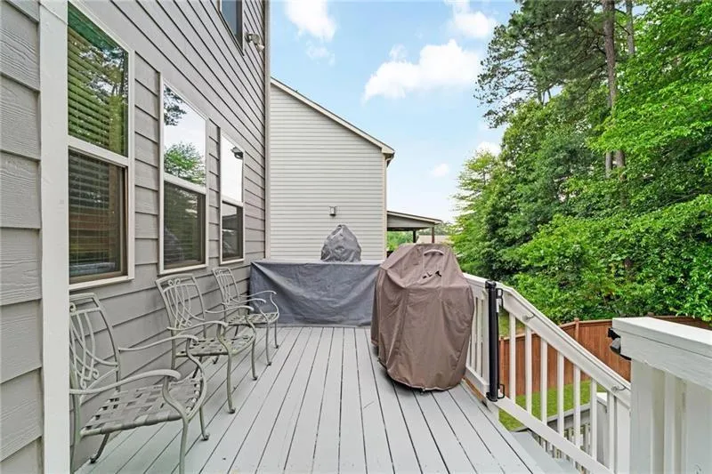 526 Rokeby Drive Woodstock, GA 30188