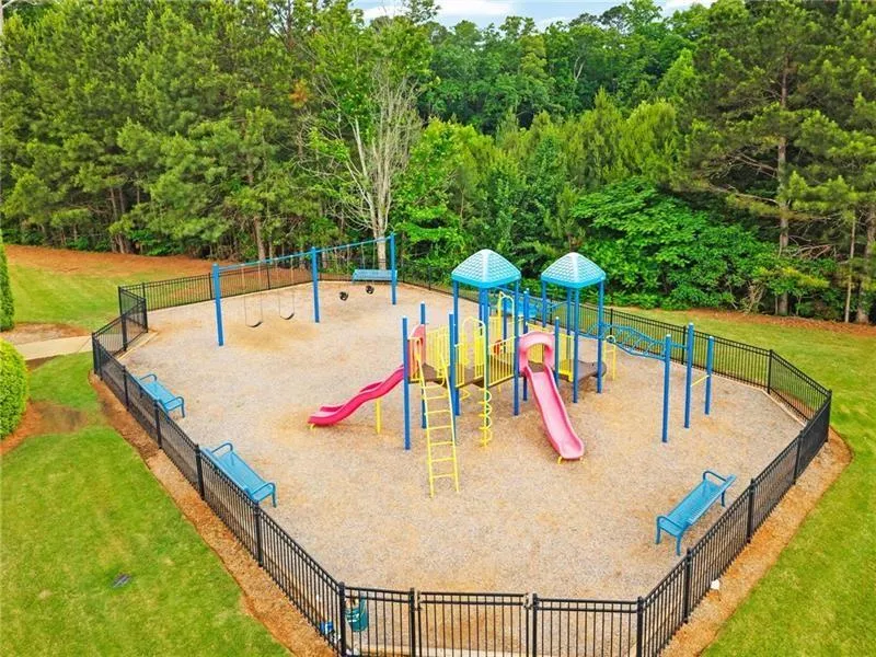 526 Rokeby Drive Woodstock, GA 30188