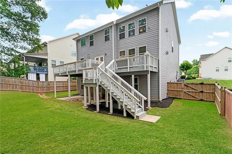 526 Rokeby Drive Woodstock, GA 30188