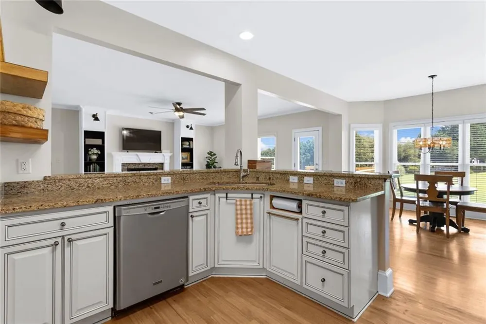 110 Whitaker Way Hoschton, GA 30548