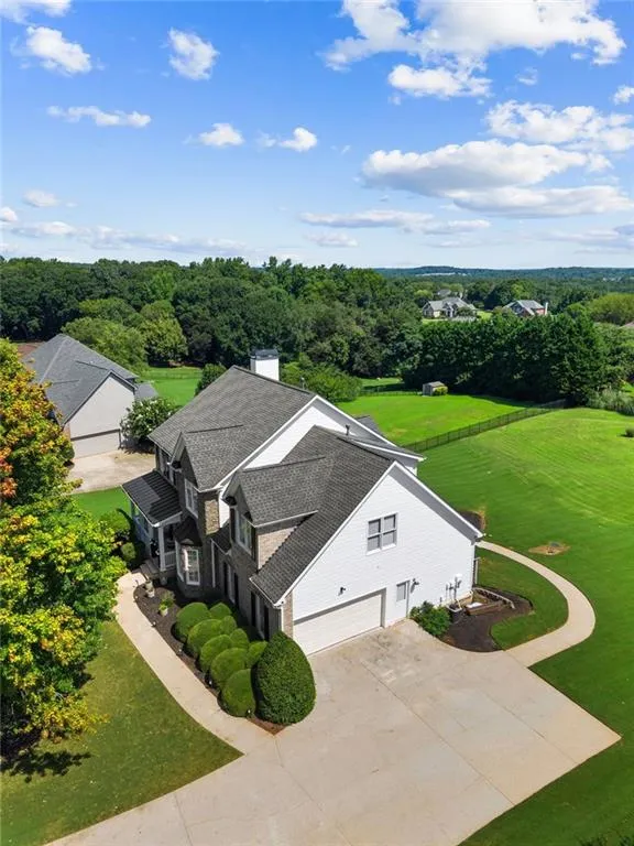 110 Whitaker Way Hoschton, GA 30548