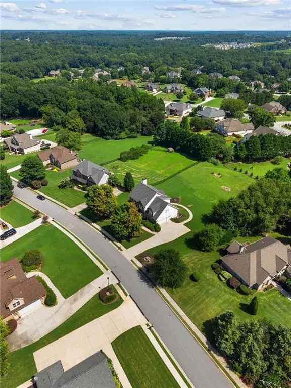 110 Whitaker Way Hoschton, GA 30548
