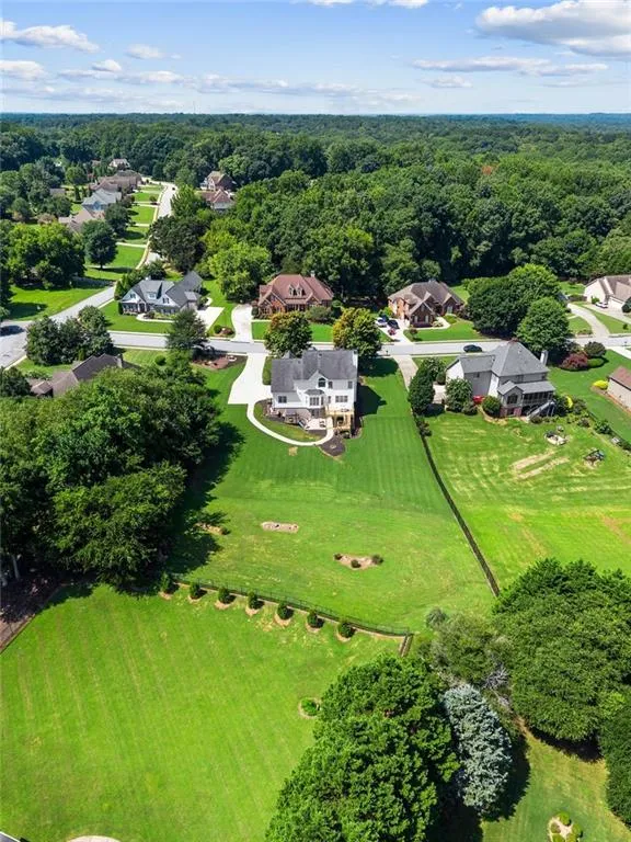 110 Whitaker Way Hoschton, GA 30548