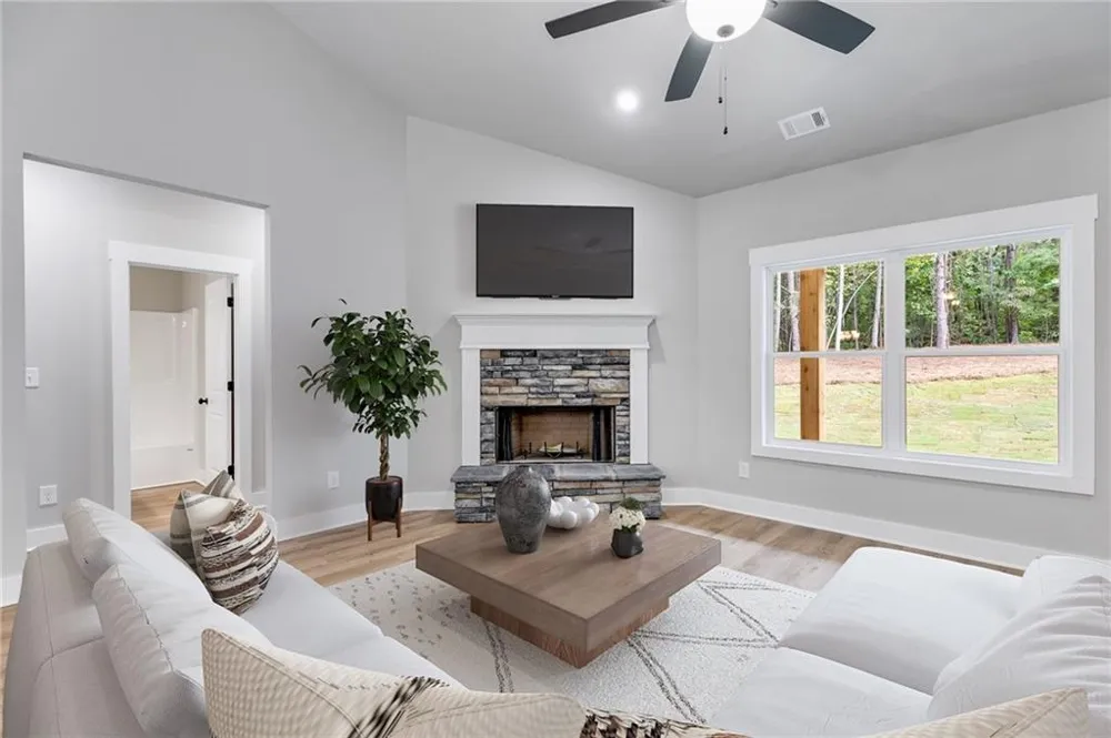 339 Relay Road Silver Creek, GA 30173