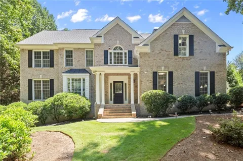 5020 Hamptons Club Drive