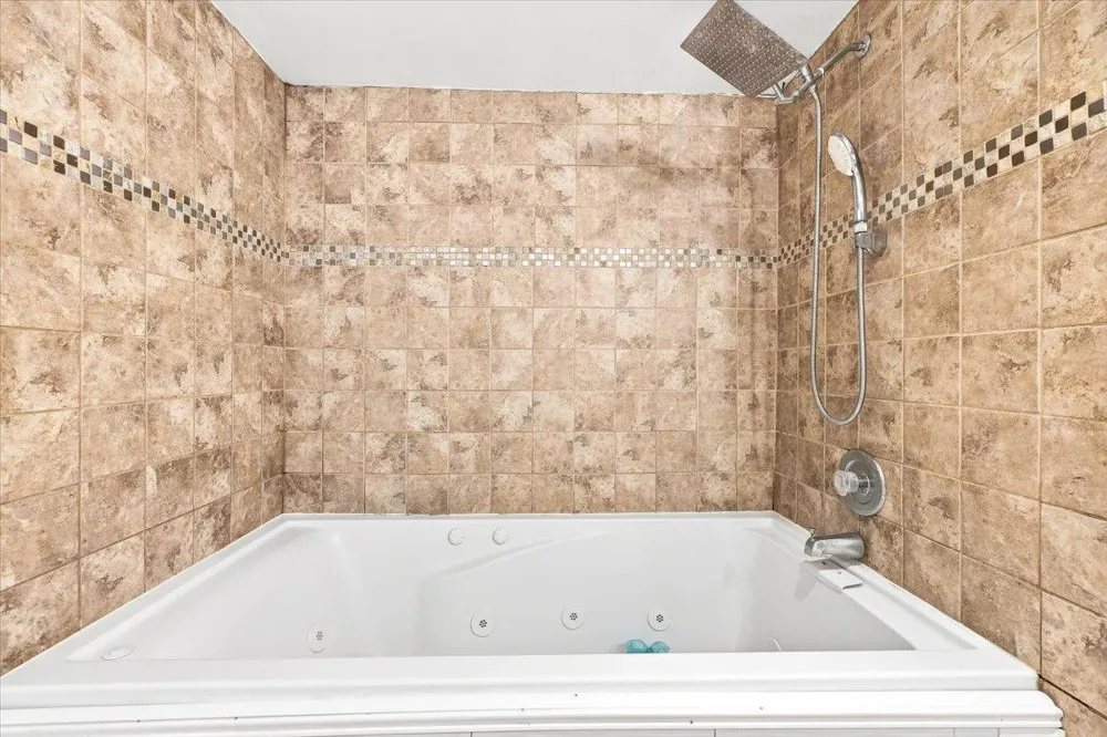 55 CLINTON PL Hackensack, NJ 07601