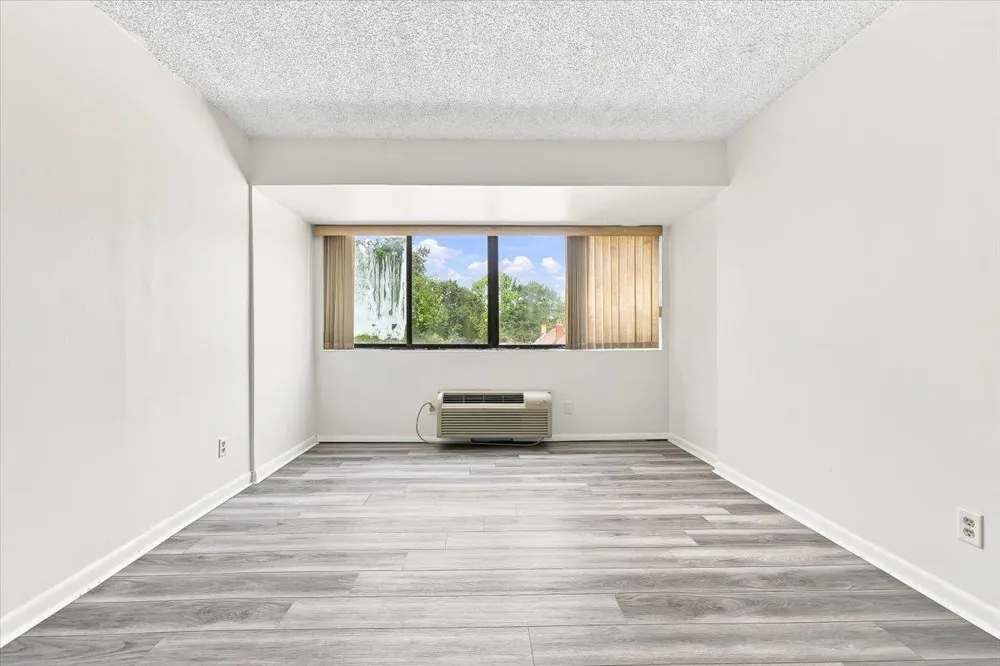 55 CLINTON PL Hackensack, NJ 07601
