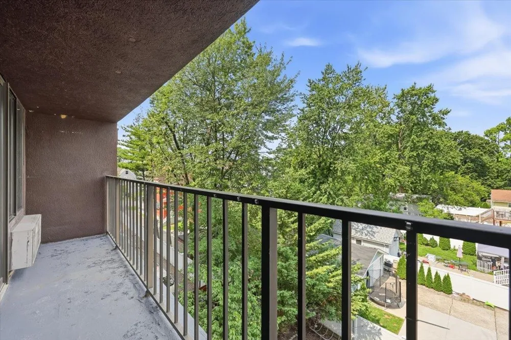 55 CLINTON PL Hackensack, NJ 07601