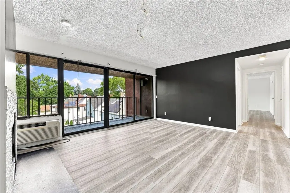 55 CLINTON PL Hackensack, NJ 07601