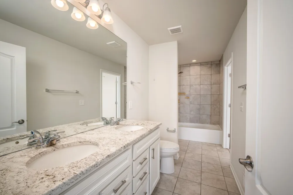 2825 Dillon Drive Ann Arbor, MI 48105