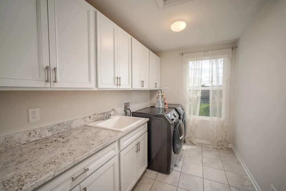 2825 Dillon Drive Ann Arbor, MI 48105