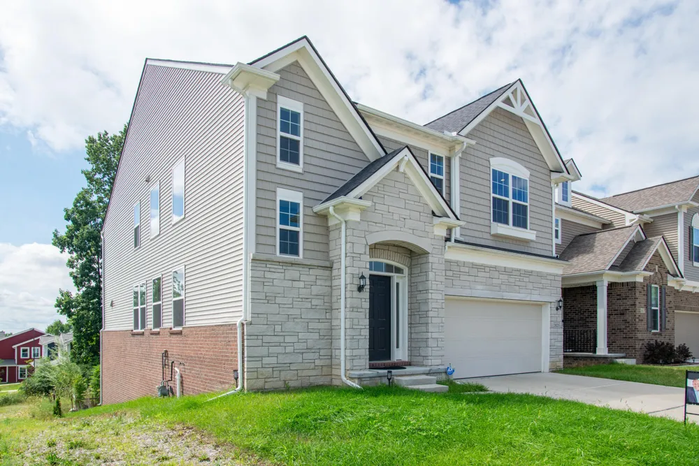 2825 Dillon Drive Ann Arbor, MI 48105