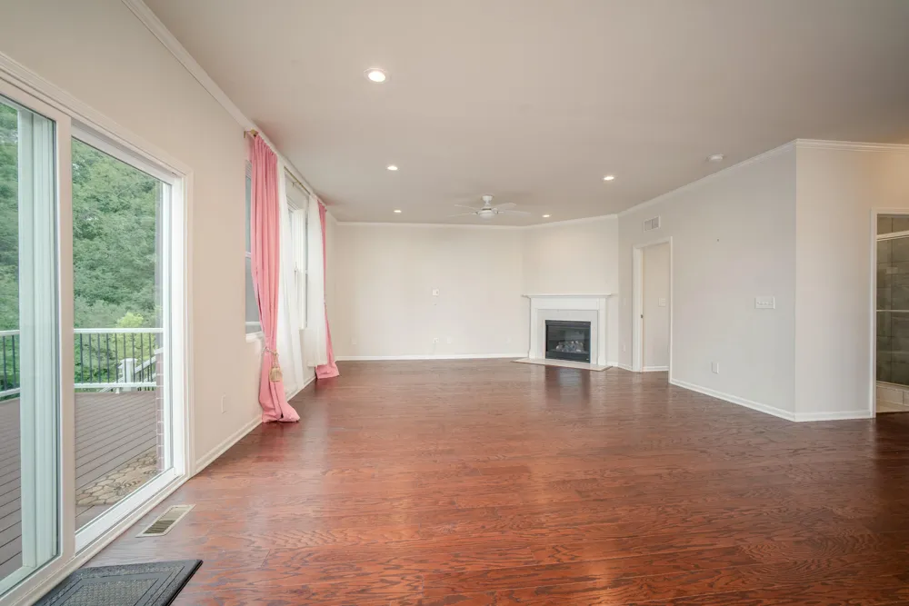 2825 Dillon Drive Ann Arbor, MI 48105