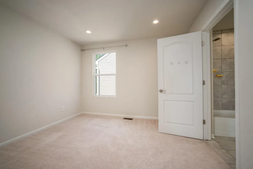 2825 Dillon Drive Ann Arbor, MI 48105
