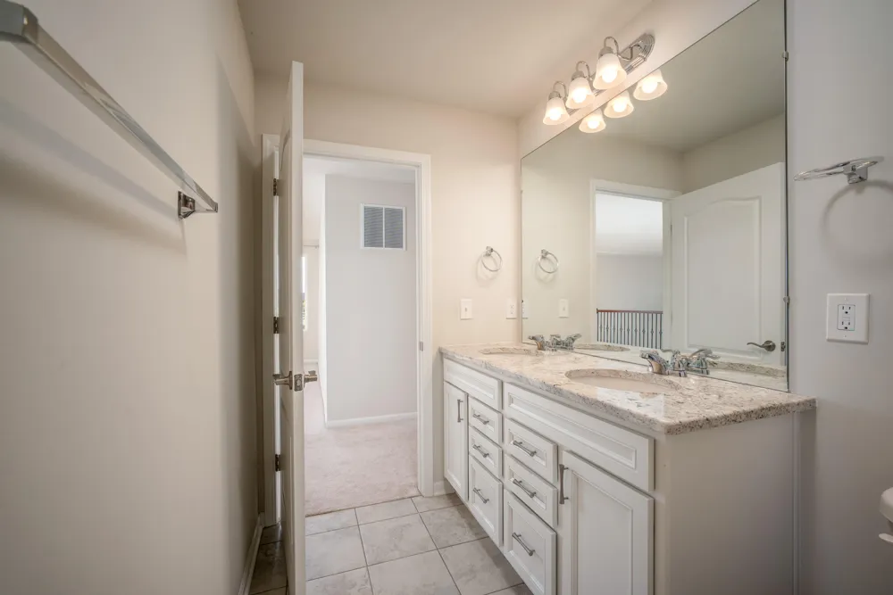 2825 Dillon Drive Ann Arbor, MI 48105