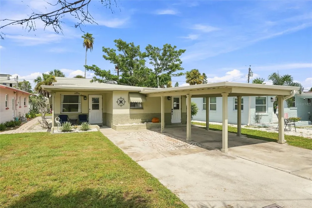 13313 2ND STREET E Madeira Beach, FL 33708