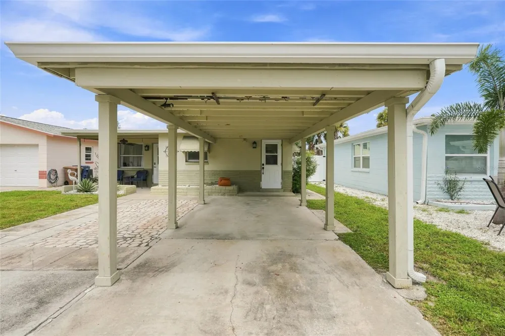13313 2ND STREET E Madeira Beach, FL 33708