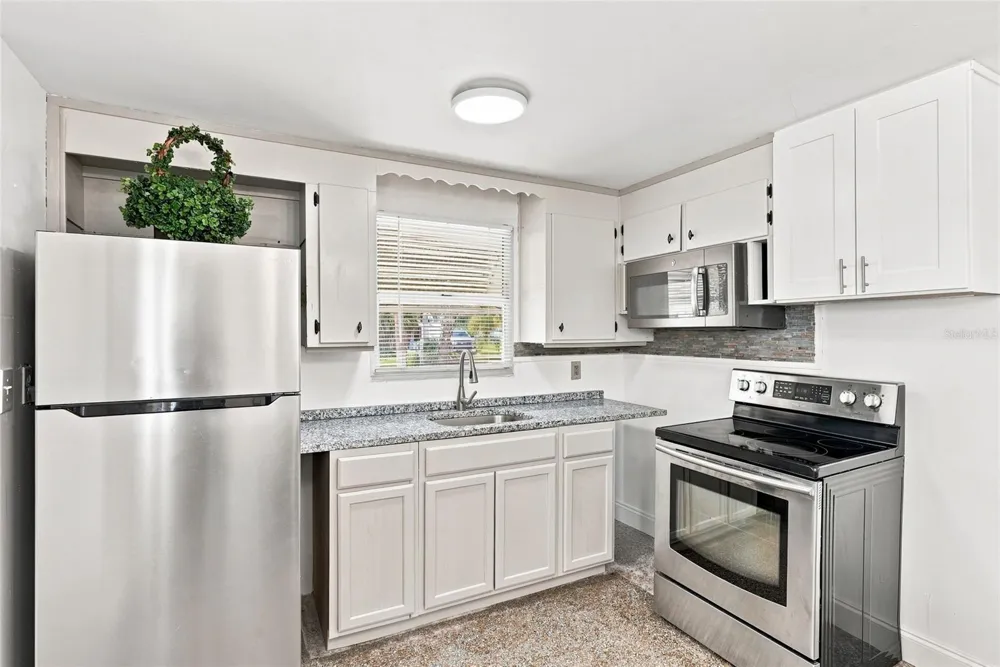 13313 2ND STREET E Madeira Beach, FL 33708