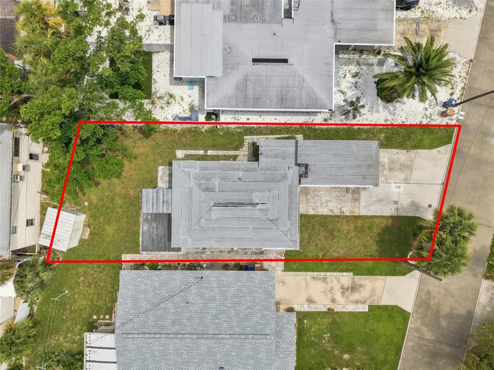 13313 2ND STREET E Madeira Beach, FL 33708