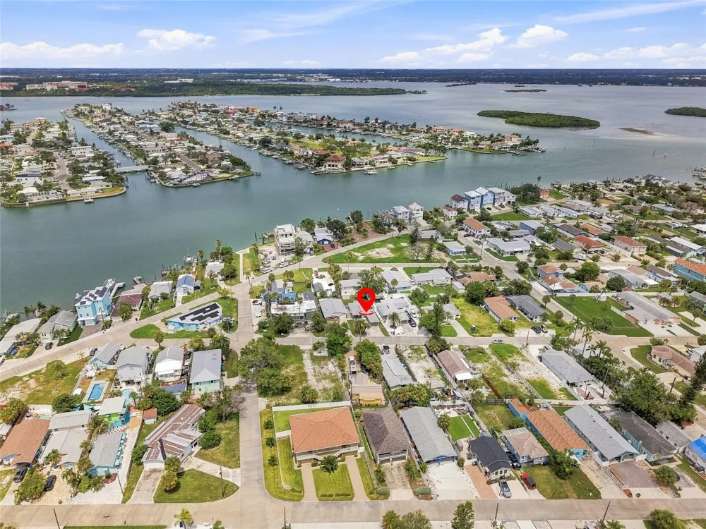 13313 2ND STREET E Madeira Beach, FL 33708