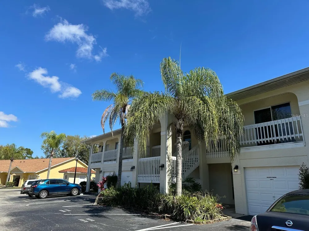 3205 SABAL PALMS COURT #B Kissimmee, FL 34747