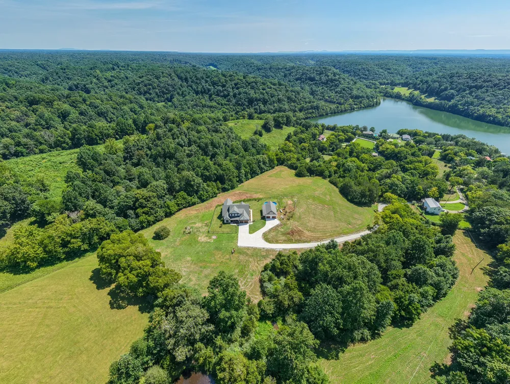 187 Harrison Ln Manchester, TN 37355