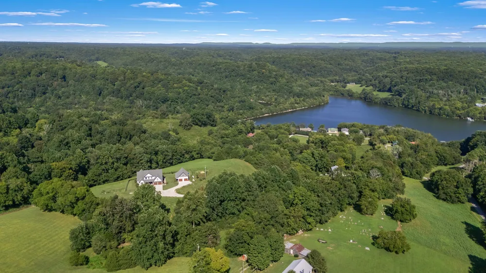 187 Harrison Ln Manchester, TN 37355