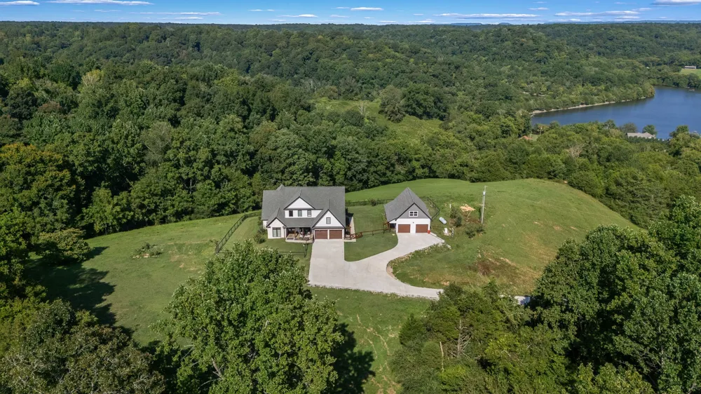 187 Harrison Ln Manchester, TN 37355