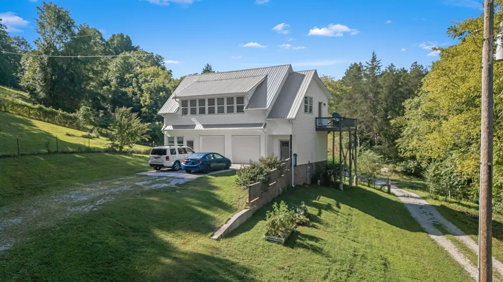 187 Harrison Ln Manchester, TN 37355