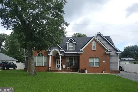 1851 Kings CT