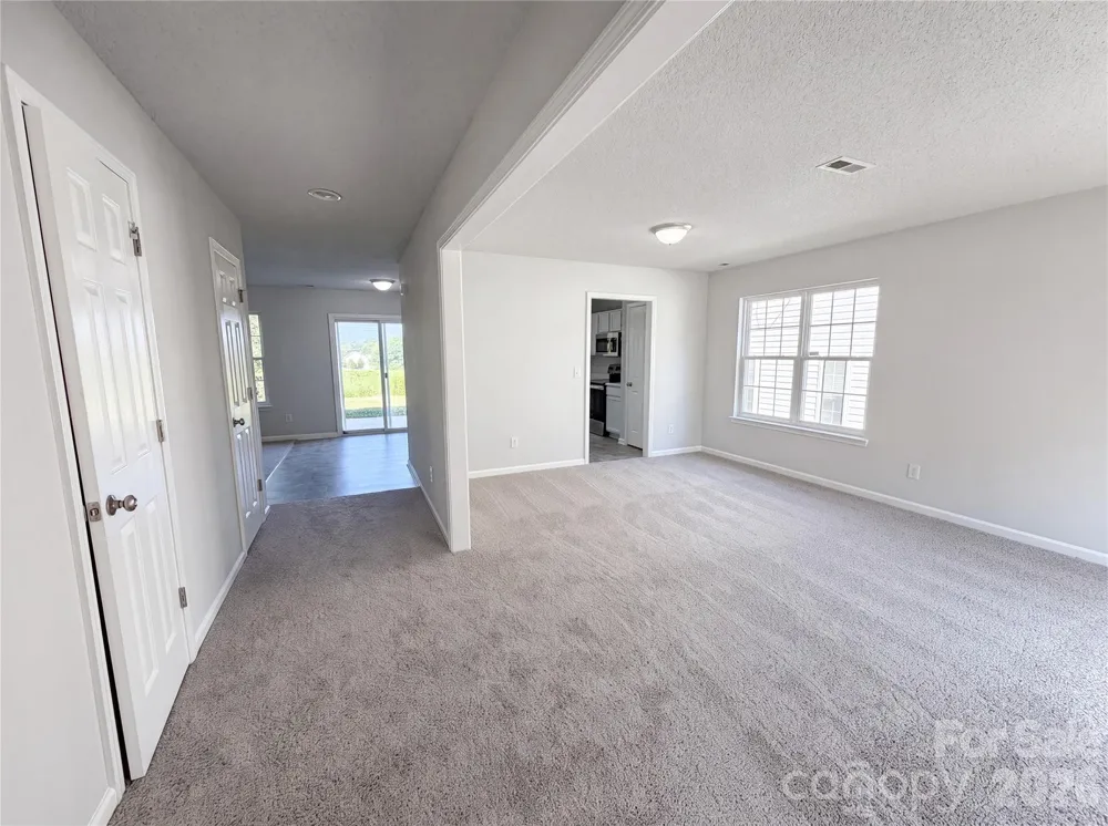 10319 Covingtonwood Drive Charlotte, NC 28214