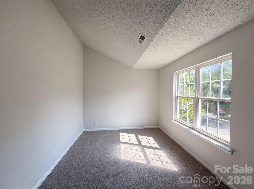 10319 Covingtonwood Drive Charlotte, NC 28214
