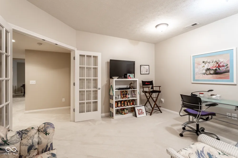 1826 Fairmount Street Carmel, IN 46032