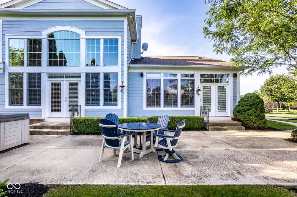 1826 Fairmount Street Carmel, IN 46032