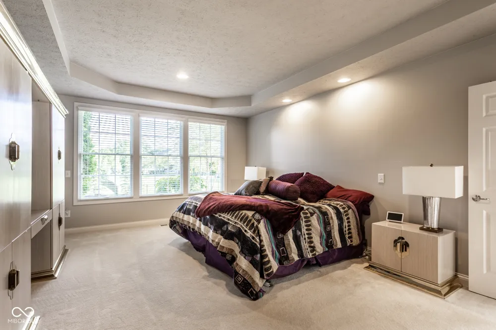 1826 Fairmount Street Carmel, IN 46032