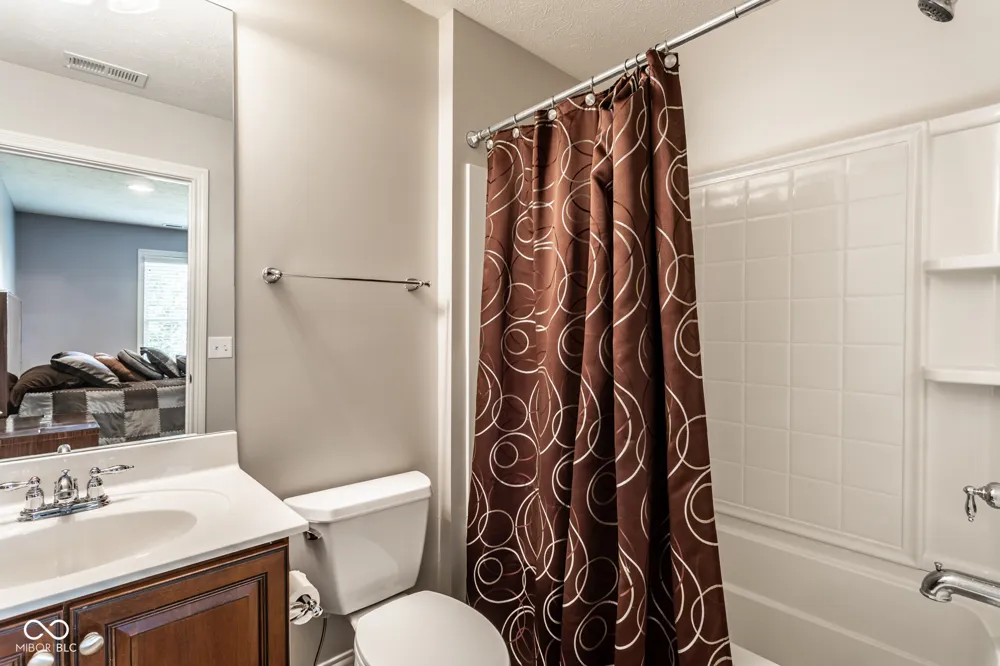 1826 Fairmount Street Carmel, IN 46032