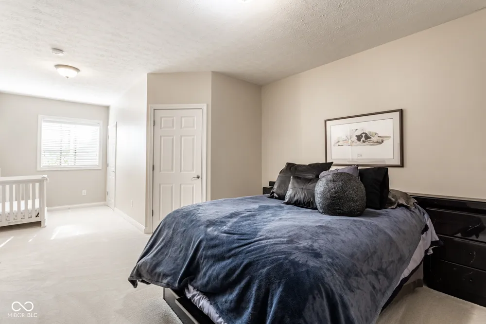 1826 Fairmount Street Carmel, IN 46032