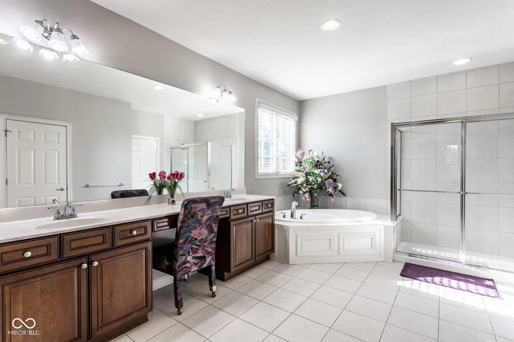 1826 Fairmount Street Carmel, IN 46032