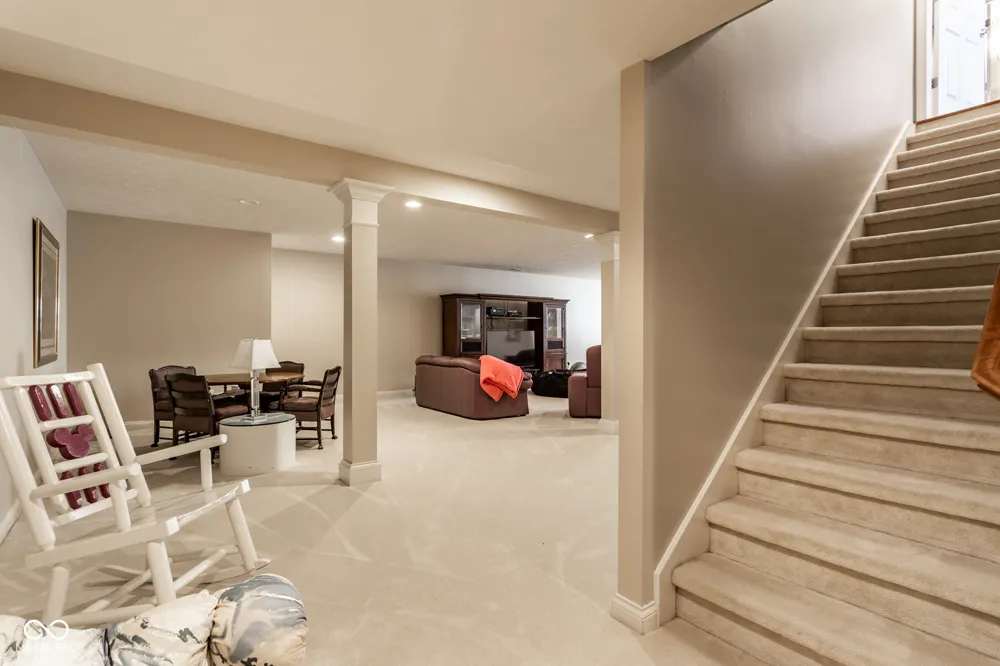 1826 Fairmount Street Carmel, IN 46032