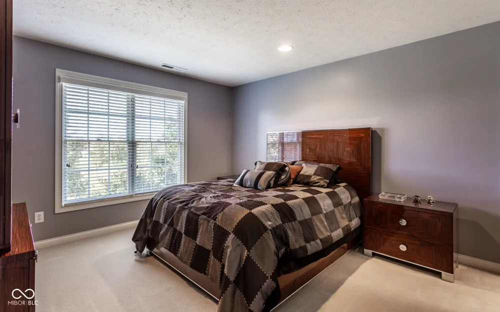 1826 Fairmount Street Carmel, IN 46032