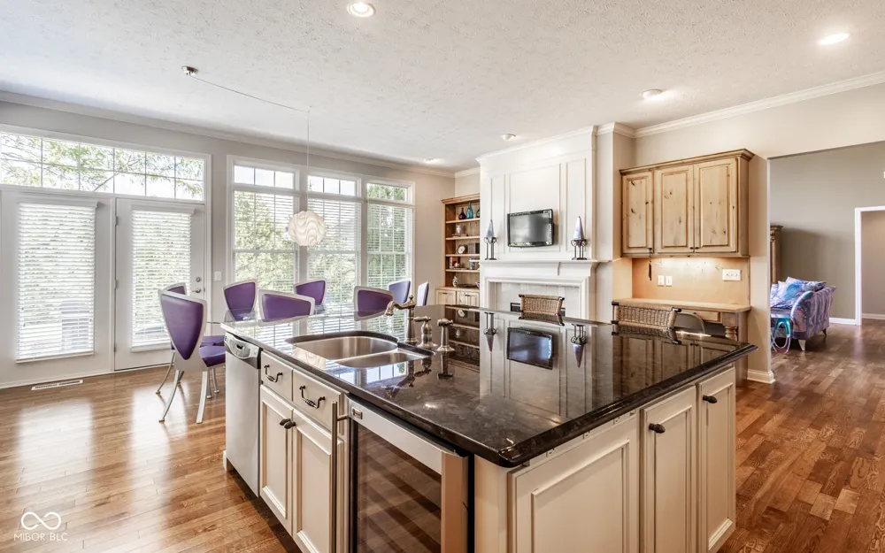 1826 Fairmount Street Carmel, IN 46032